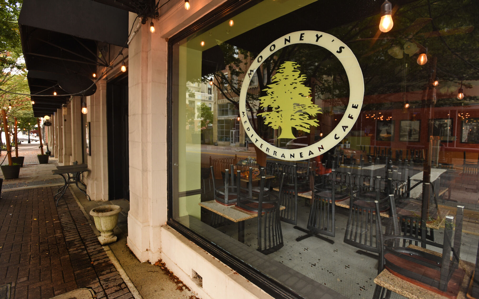 Mooney's Mediterranean Cafe